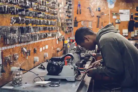 locksmith at home in bakersfield